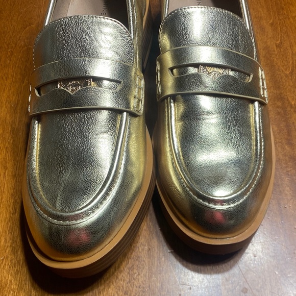 Chinese Laundry Metallic Gold Loafers - New - Never Worn! - Picture 2 of 6